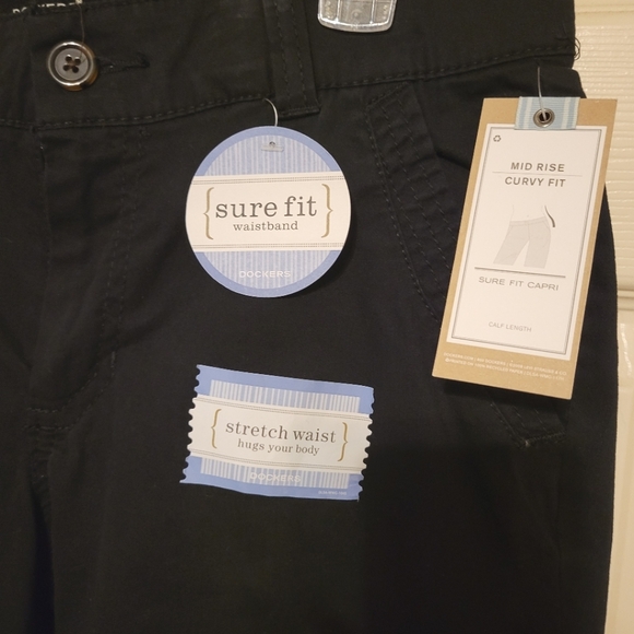 NEW Dockers Black Capris - Sure Fit Waistband Mid-rise Curvy Fit - Size 6 - Picture 3 of 5